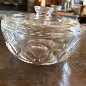 Vtg PYREX Glass Utility Bowl 8.75" Diameter Faceted TEARDROP design Retro